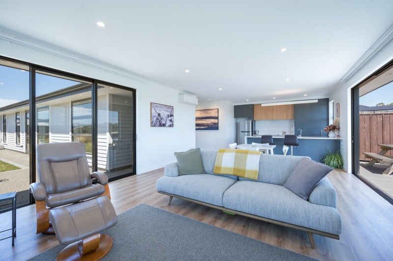 67 Katania Heights, Brightwater - Carousel 2