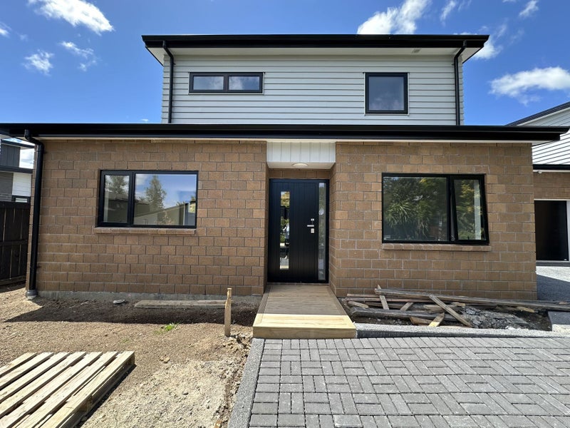 4 Oku Close, Hillcrest, Hamilton - Carousel 2