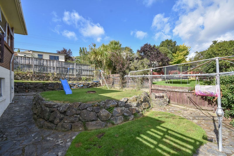 1 Leith Street, Kinmont Park, Mosgiel - Carousel 13