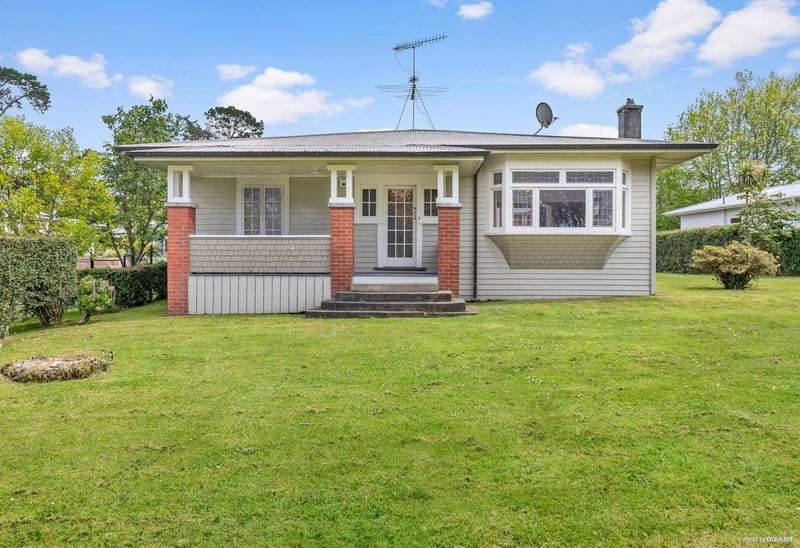 49 Maungakiekie Avenue, Greenlane, Auckland - Carousel 1