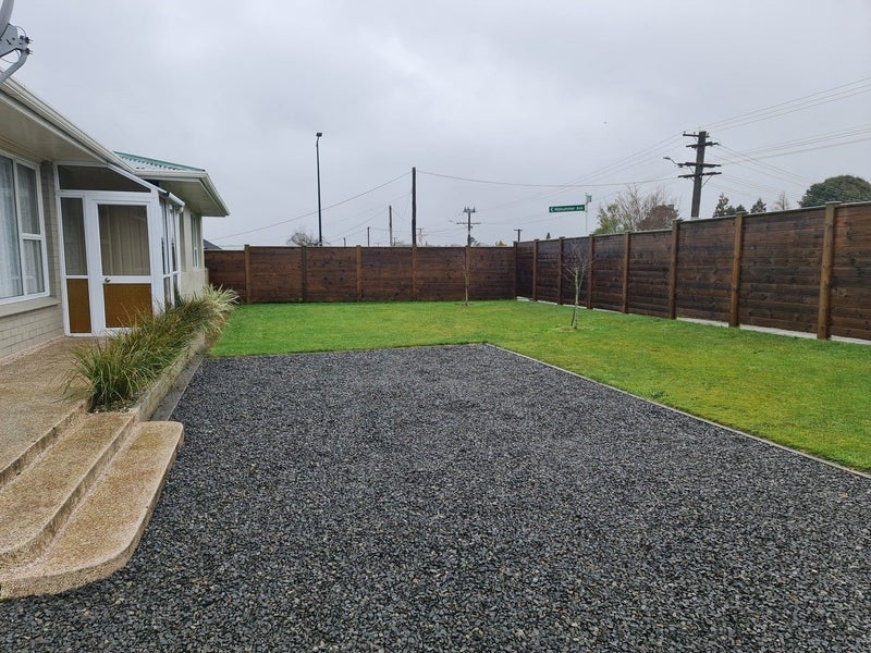 90 Pembroke Road West, Pembroke, Stratford - Carousel 7