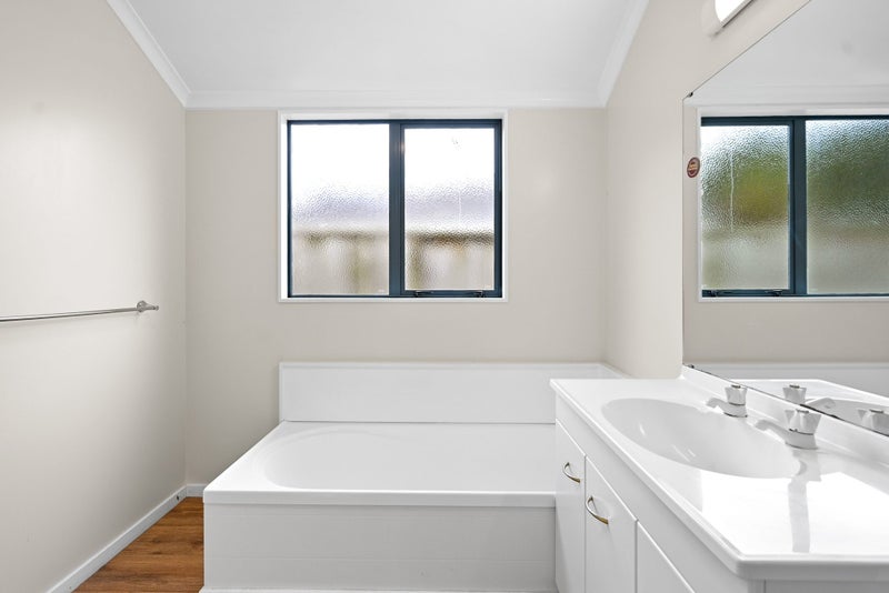 53 Spinnaker Drive, Flagstaff, Hamilton - Carousel 16