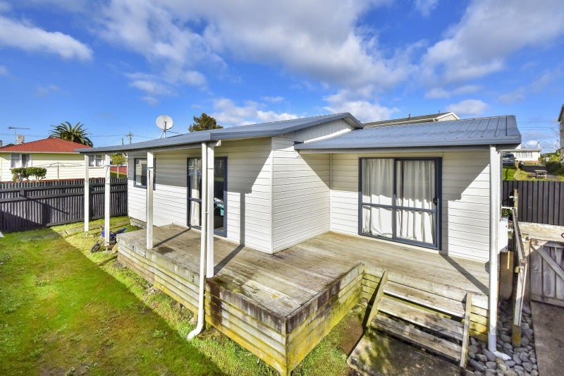 3A Guthrey Place, Otara, Auckland - Carousel 1