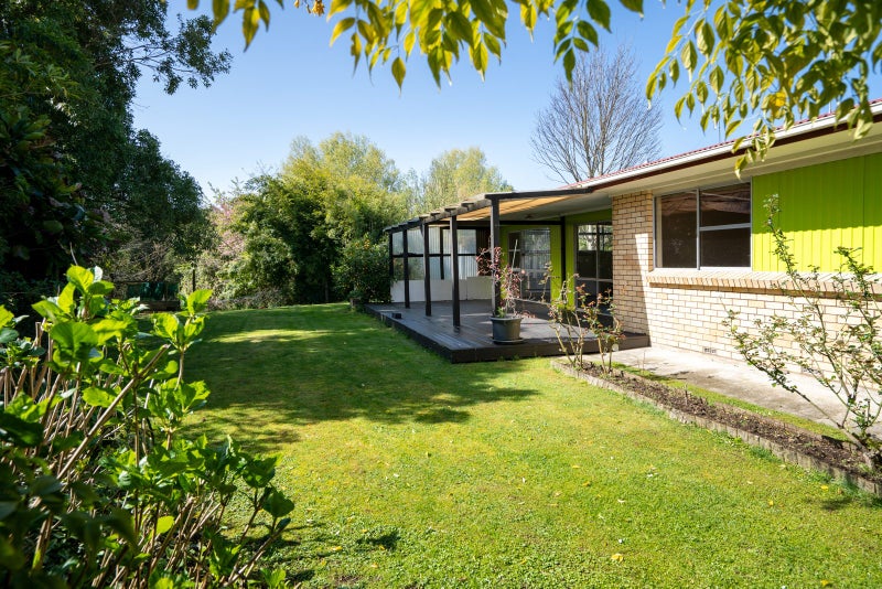 5 Blairgowrie Place, Leamington, Cambridge - Carousel 2