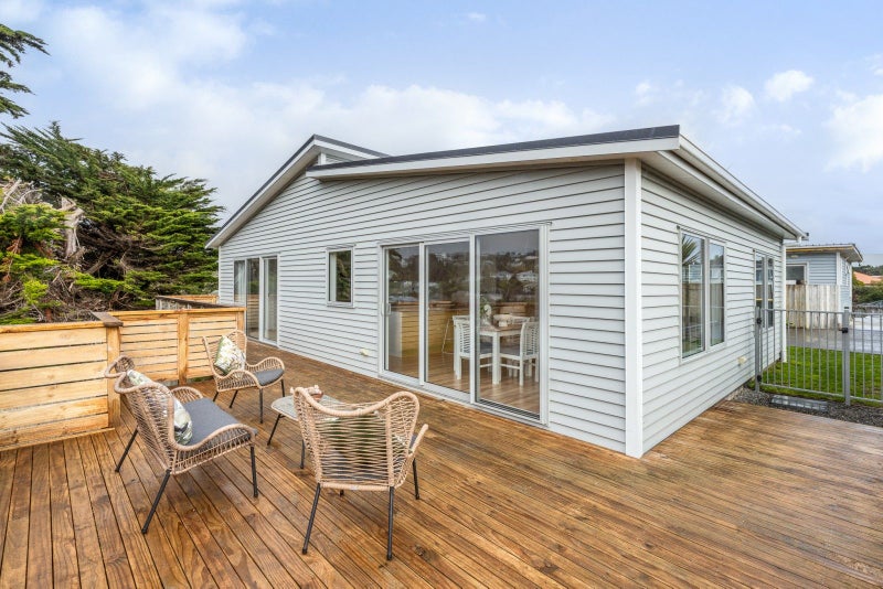 60 Jillett Street, TITAHI BAY, PORIRUA - Carousel 2
