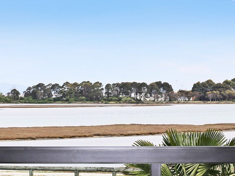 33A Meeanee Quay, Westshore, Napier - Carousel 1