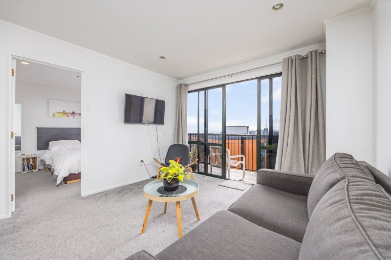 12A/6 Whitaker Place, Grafton, Auckland - Carousel 2