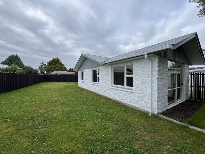 5 Shirldale Place, Avonhead, Christchurch - Carousel 2