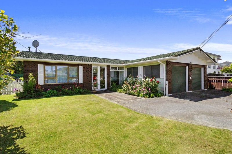 72 Garden Road, Avalon, Lower Hutt - Carousel 1
