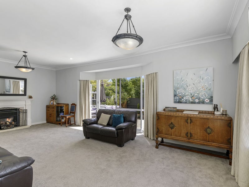 429 Fergusson Drive, Heretaunga, Upper Hutt - Carousel 2