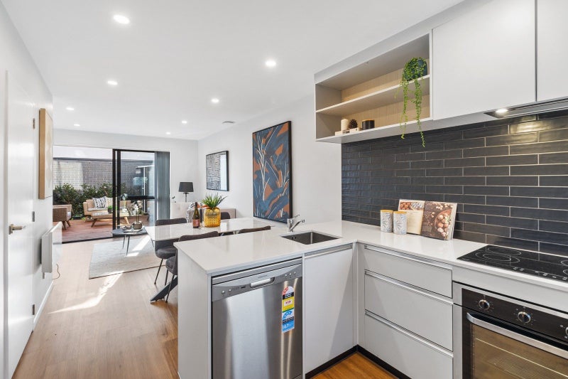 2/119 Bruce McLaren Road, Henderson, Auckland - Carousel 1