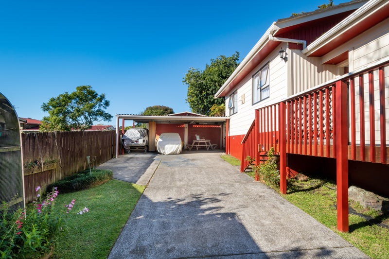 10 Scarlet Drive, Ranui, Auckland - Carousel 2