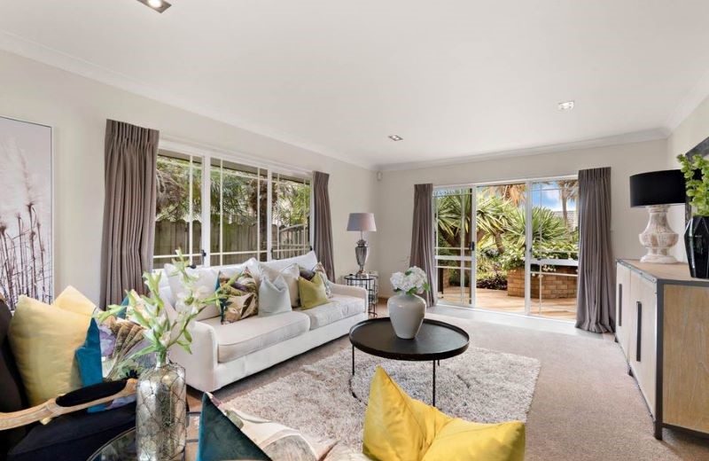 7 Yarlside Place, Northpark, Auckland - Carousel 2