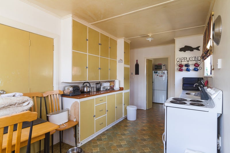 263 Oxford Terrace, Avalon, Lower Hutt - Carousel 2