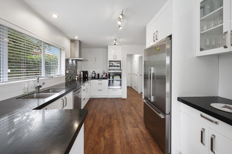 8 Warwick Drive, Lynmore, Rotorua - Carousel 2