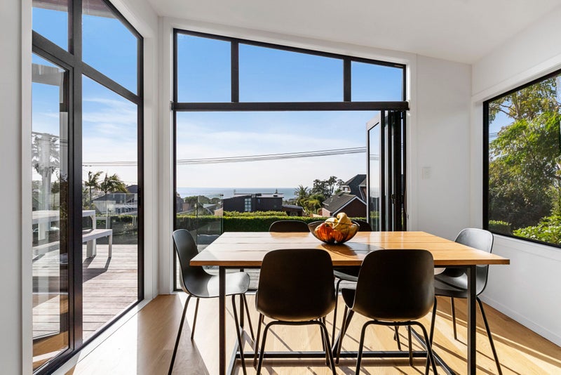 1/12 Prospect Terrace, Milford, Auckland - Carousel 1