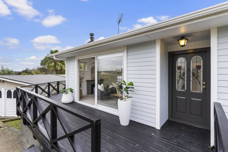 23 Aplin Place, Birkdale, Auckland - Carousel 1