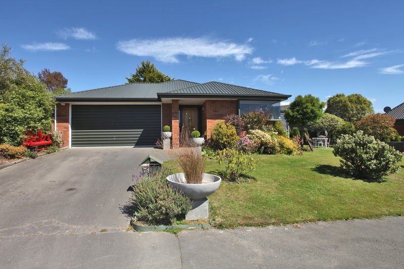 74 Ravensdale Rise, Westmorland, Christchurch - Carousel 2