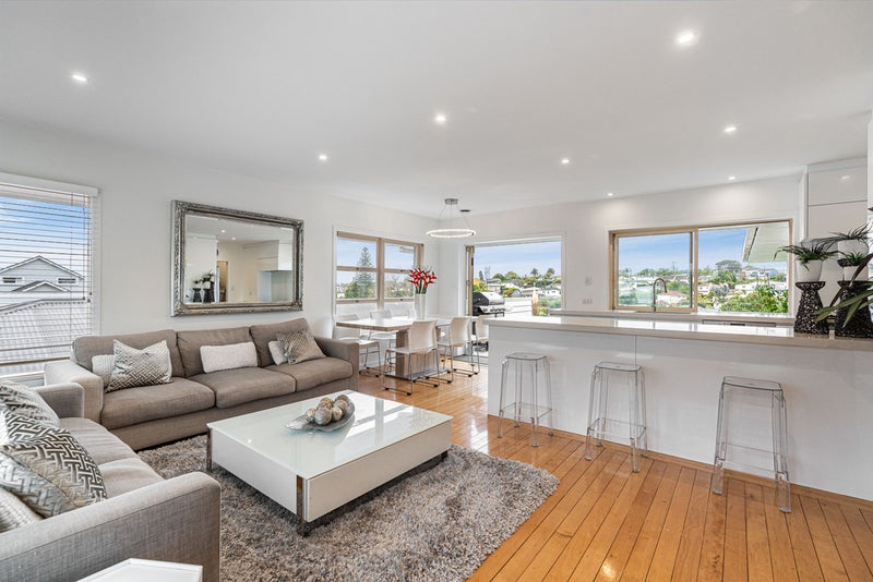 9 Spencer Terrace, Hauraki, Auckland - Carousel 1