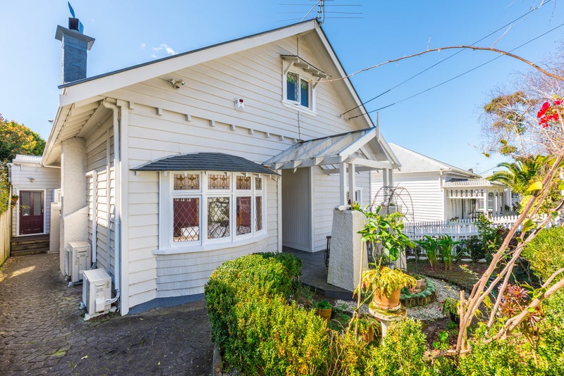 19 Seccombes Road, Epsom, Auckland - Carousel 18