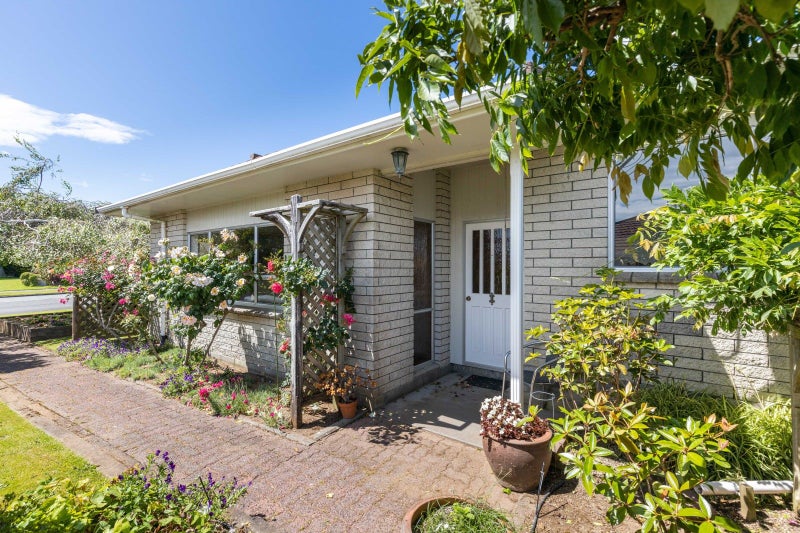 119 Heta Road, Highlands Park, New Plymouth - Carousel 1