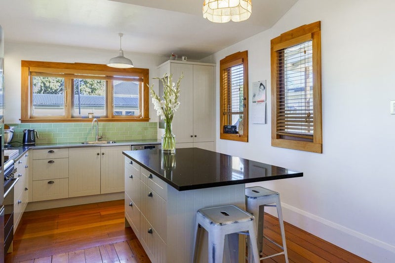 76 Vigor Brown Street, Napier South, Napier - Carousel 2