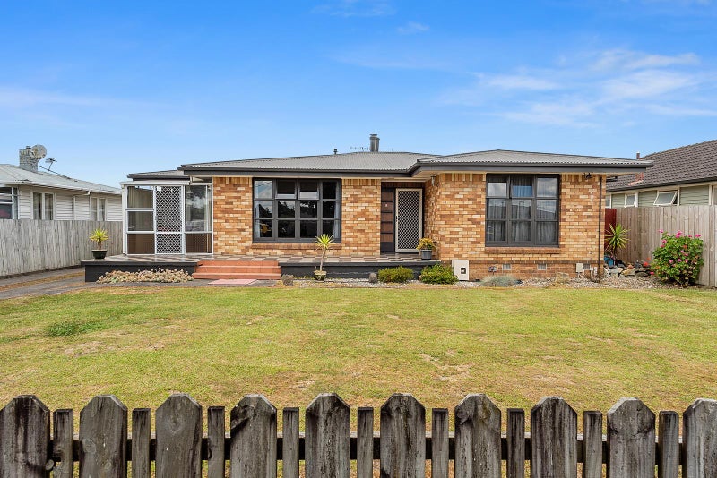 41 Collins Road, Melville, Hamilton - Carousel 20