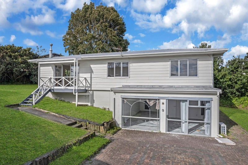 20 Charntay Avenue, Clover Park, Auckland - Carousel 2