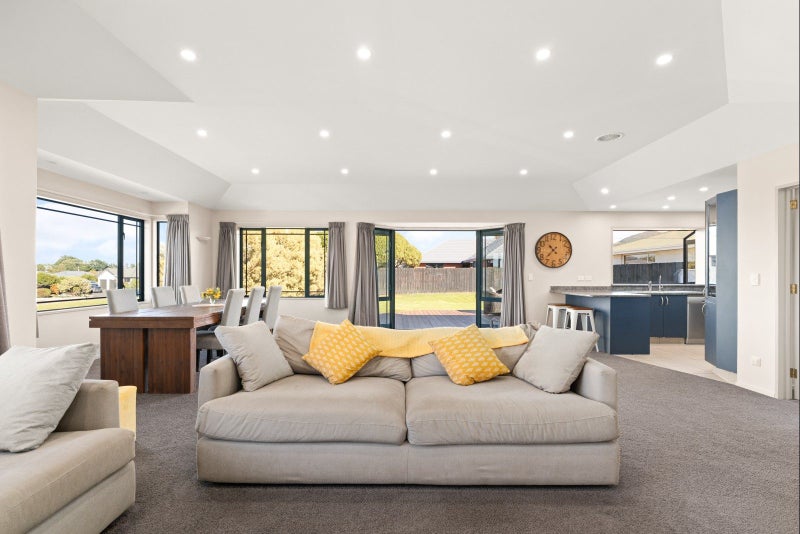 6 Friendship Drive, Waldronville, Dunedin - Carousel 2