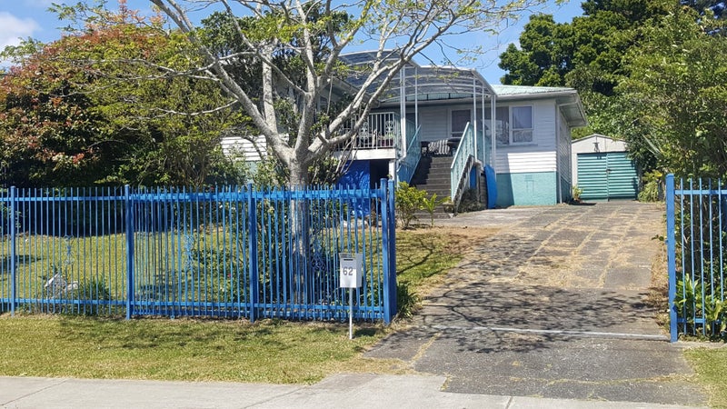 62 Farquhar Road, Glendene, Auckland - Carousel 1