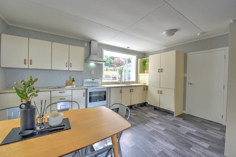 14A Howard Street, Gore, Gore - Carousel 2
