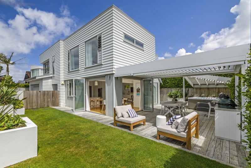 0 , Milford - Carousel 2