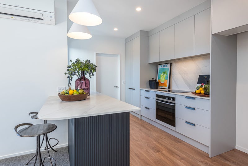 2/211 Springfield Road, St Albans, Christchurch - Carousel 2