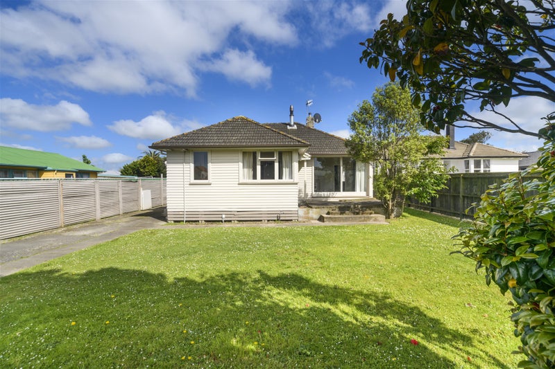 30 Manawatu Street, Hokowhitu, Palmerston North - Carousel 1
