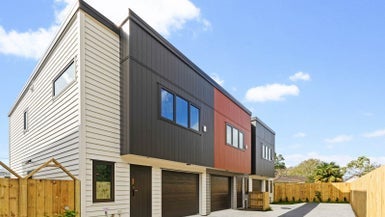 12 Smiths Avenue, Papakura, Papakura - Carousel 1