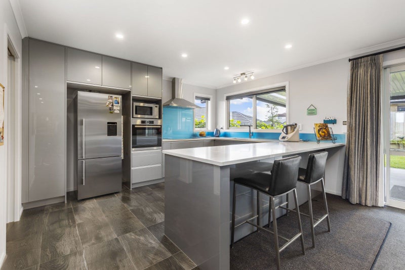 86 Cumberland Drive, Flagstaff, Hamilton - Carousel 2