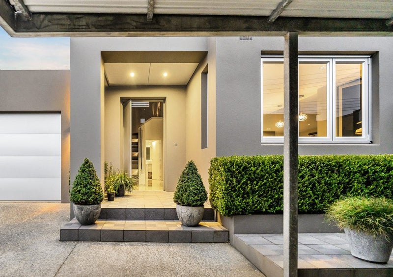 6 Queenstown Road, Hillsborough, Auckland - Carousel 2