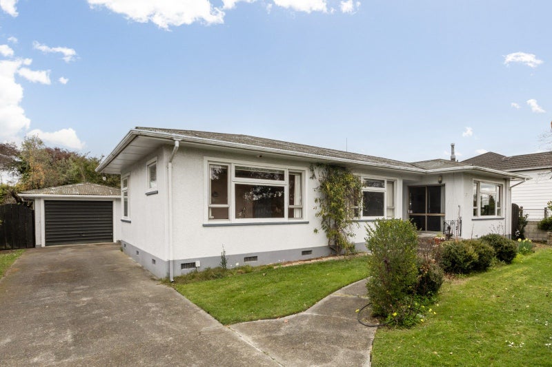 302 Lascelles Street, Saint Leonards, Hastings - Carousel 1