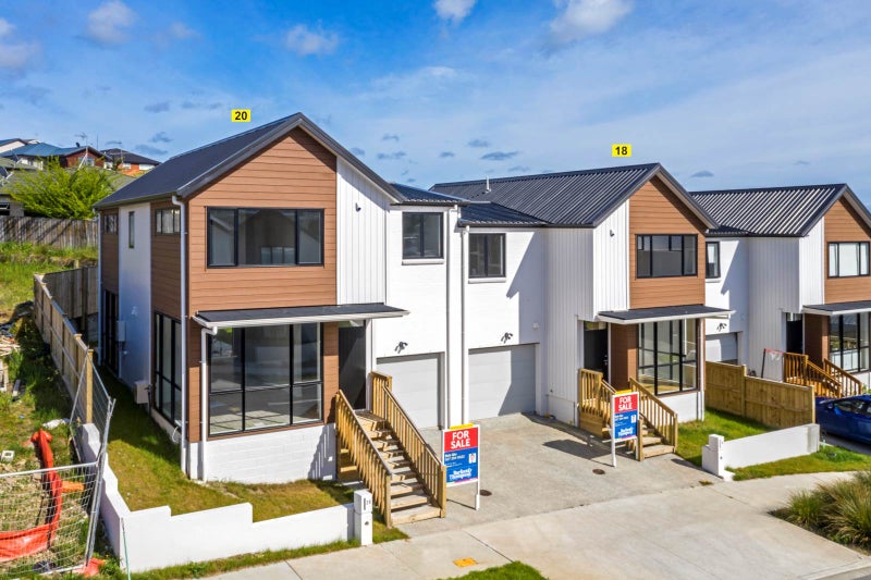 18 Seafarer Crescent, Stanmore Bay, Whangaparaoa - Carousel 1