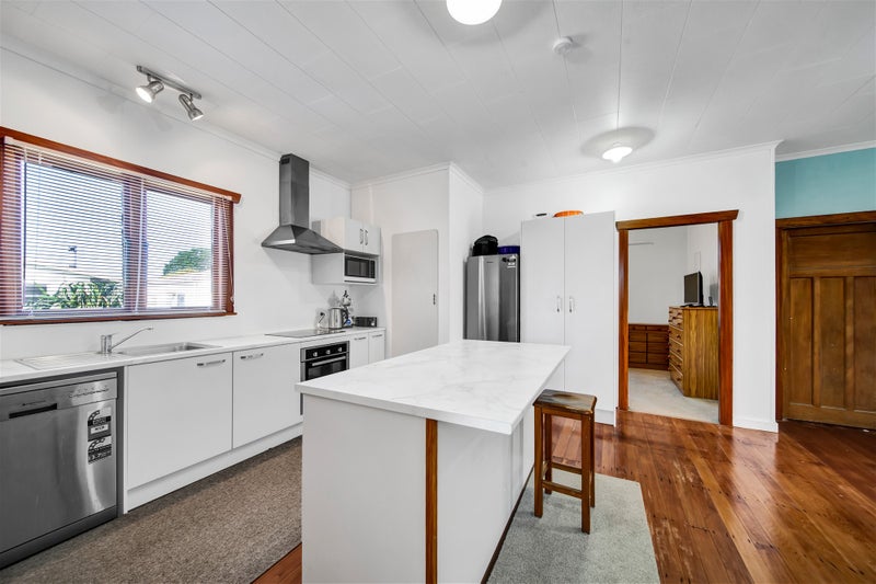 219A Parklands Avenue, Bell Block, New Plymouth - Carousel 2