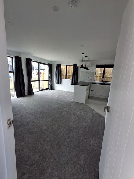 1/41 Inuwai Street, Glenview, Hamilton - Carousel 2