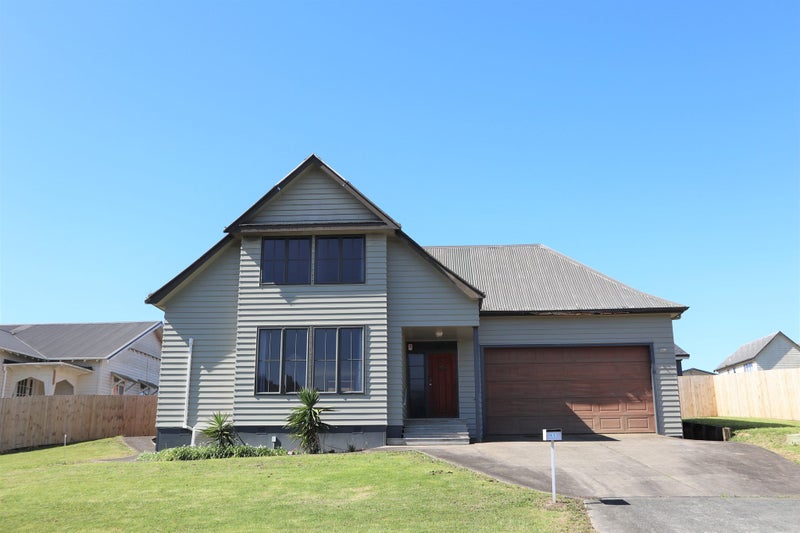 11 Cambridge Road, Riverhead, Riverhead - Carousel 1