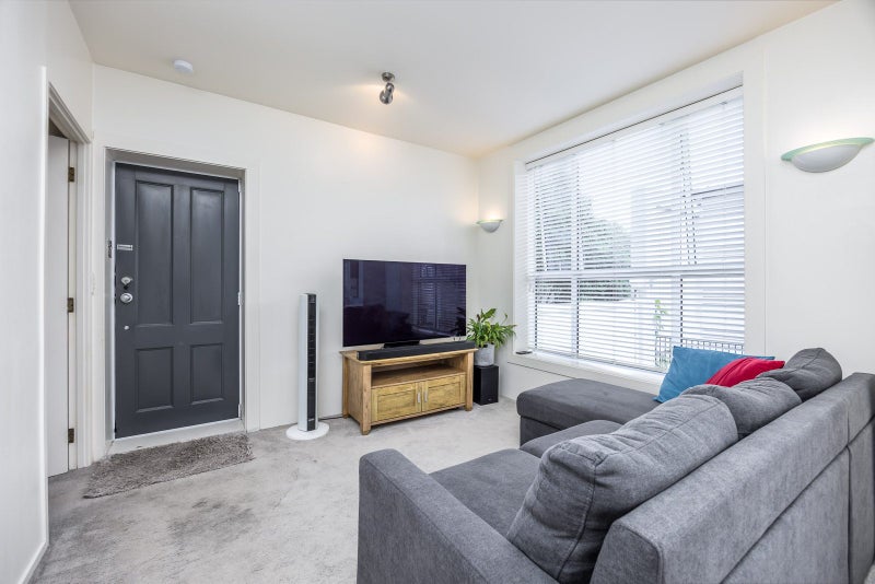 10/9 Basque Road, Eden Terrace, Auckland - Carousel 2