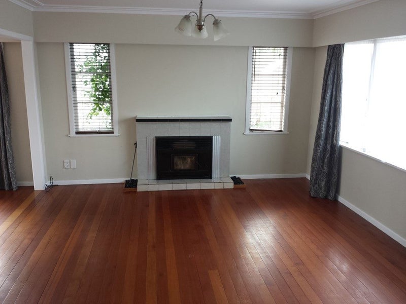 12 Forest Lake Road, Forest Lake, Hamilton - Carousel 2