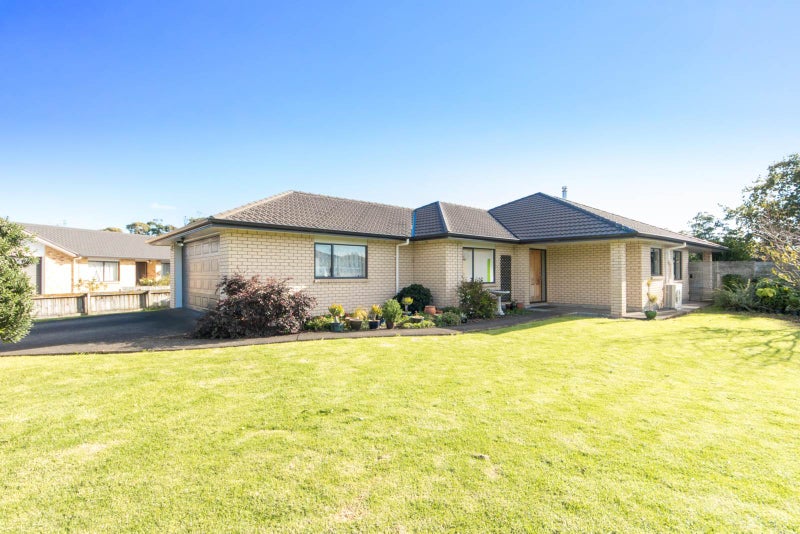 25 Raabia Close, Parakai, Helensville - Carousel 1