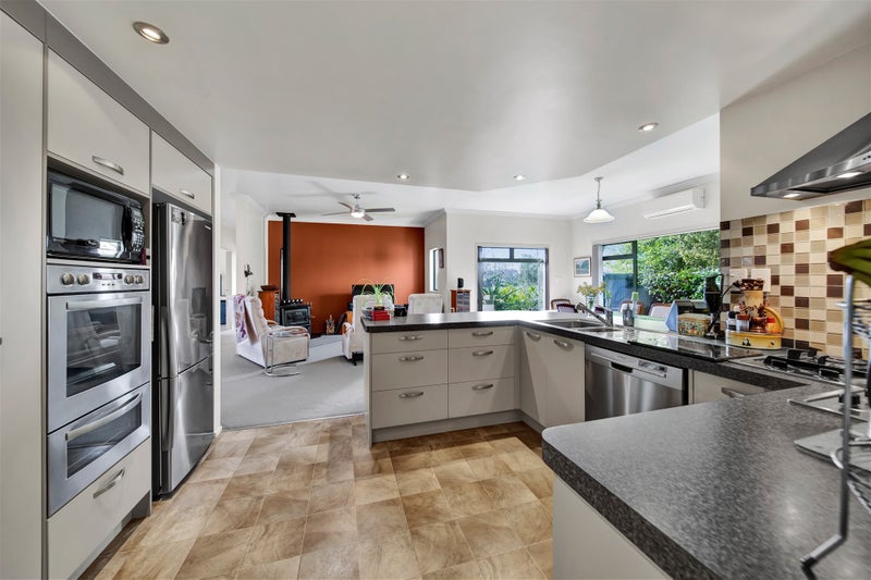 104B Queens Road, Glen Avon, New Plymouth - Carousel 2