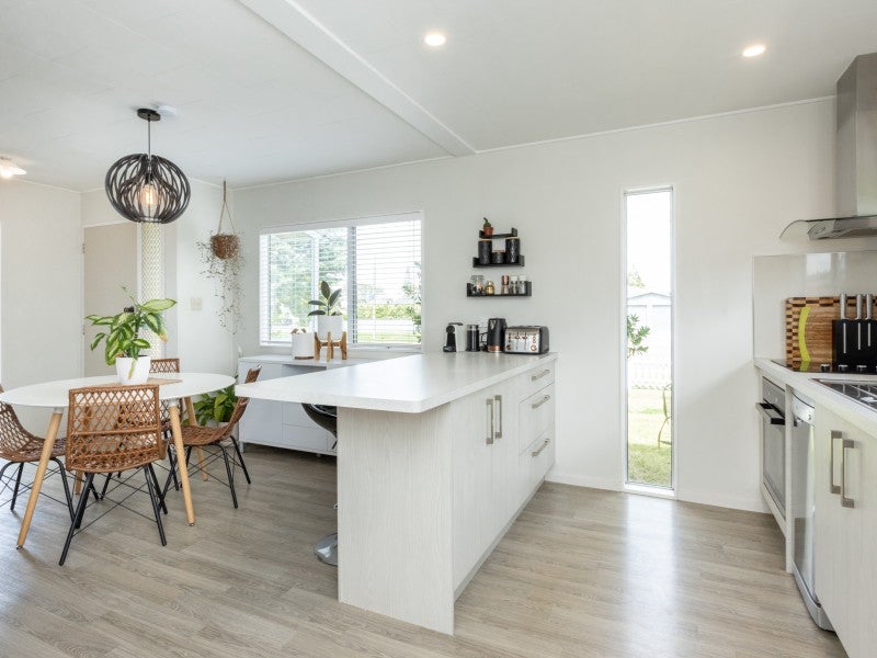 114 Tait Drive, Greenmeadows, Napier - Carousel 2