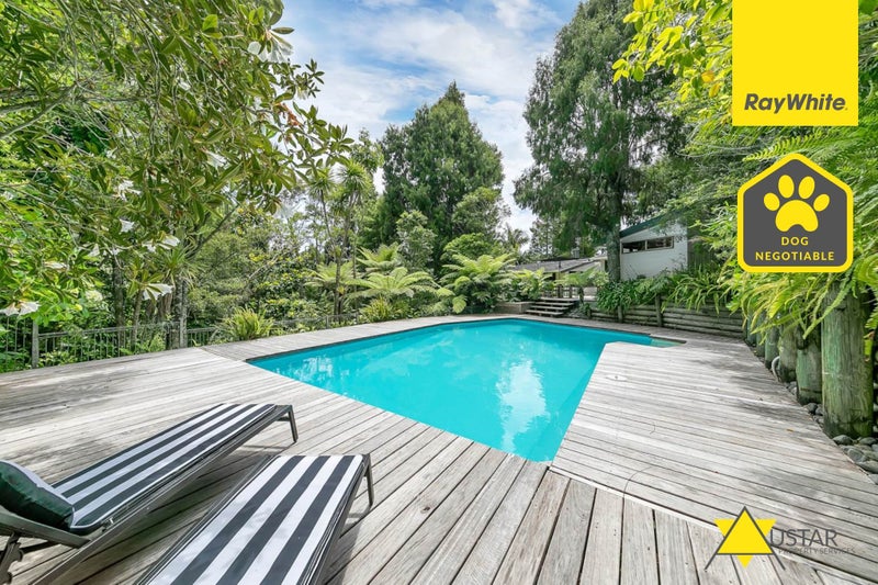 700 West Coast Road, Oratia, Auckland - Carousel 1