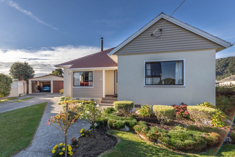 63 Ward Street, Cobden, Greymouth - Carousel 22