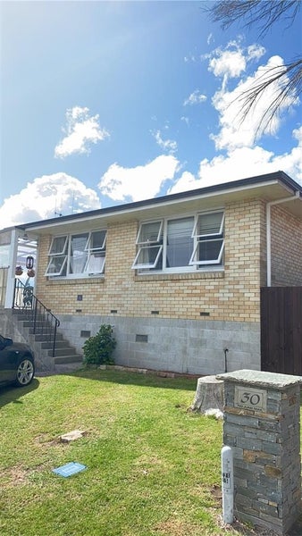 32 Coopers Road, Gate Pa, Tauranga - Carousel 2